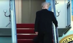 Trump-hair-air-force-one.jpg