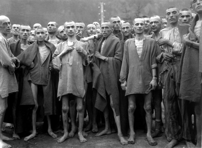 ebensee-concentration-camp-prisoners-1945.jpg